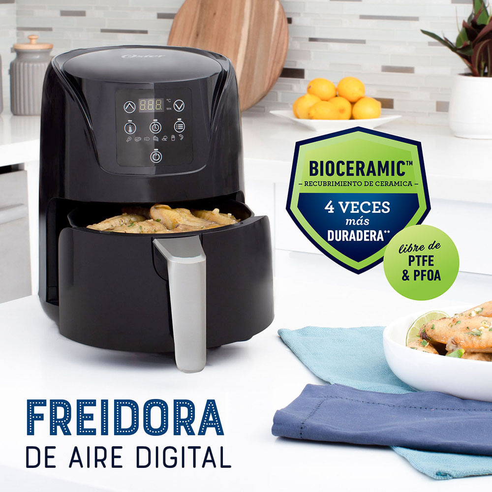 Freidora de aire digital Oster® tamaño compacto CKSTAF18D Oster