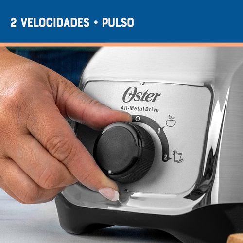 Licuadora Oster® con vaso de vidrio y control de perilla BLSTKAGBRD - Oster